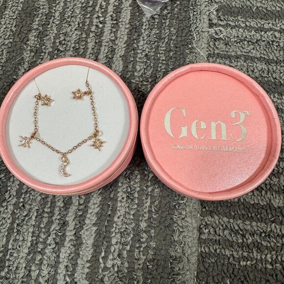 GenZ Stars & Moon Charm Bracelet - Picture 1 of 5